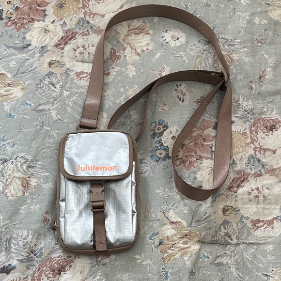 lululemon athletica Handbags - lululemon athletica Silver and Tan Belt Bag